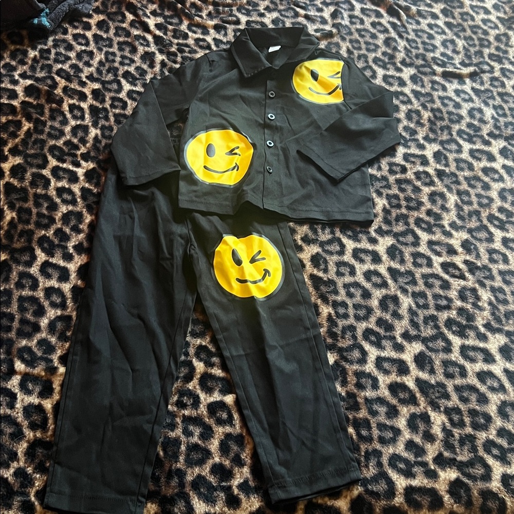 BOYS MATCHING SMILEY SET